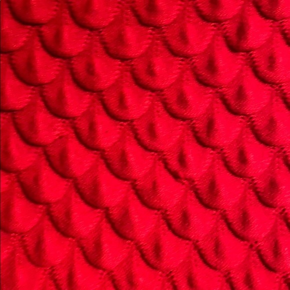 Gorgeous red sweater 💋 - Picture 5 of 6